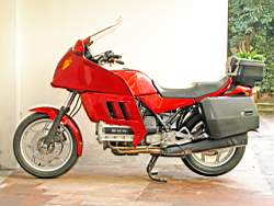 K100 RT sx con valige.jpg